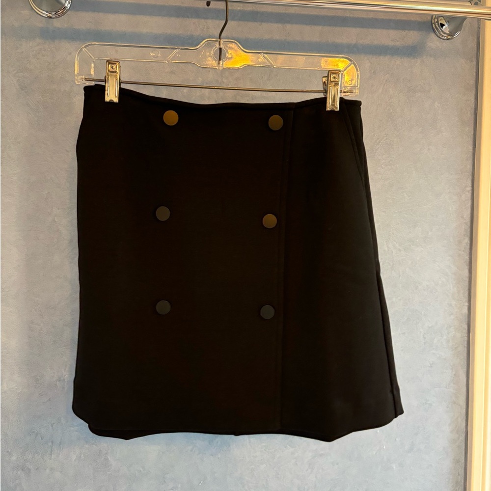 DESIGNER CABI LIKE NEW Business Casual Mid-Length Skirt